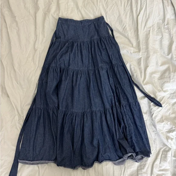 Kate Spade Denim Maxi Skirt women’s size small - Picture 2 of 3